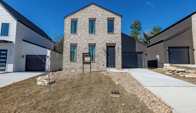 Tranquil Townhome-Your Nature Retreat Next to Nature, River & Golf!