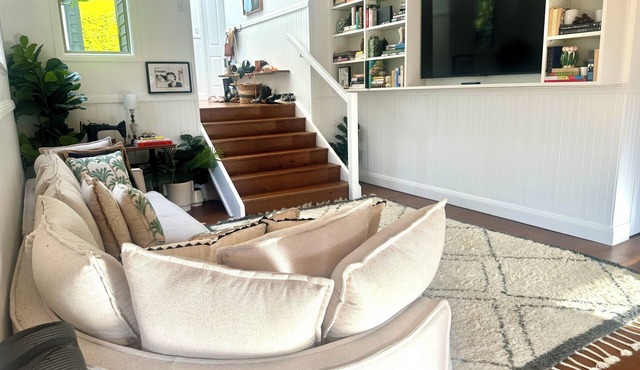 Tranquil tree top cottage in Terrigal Beach