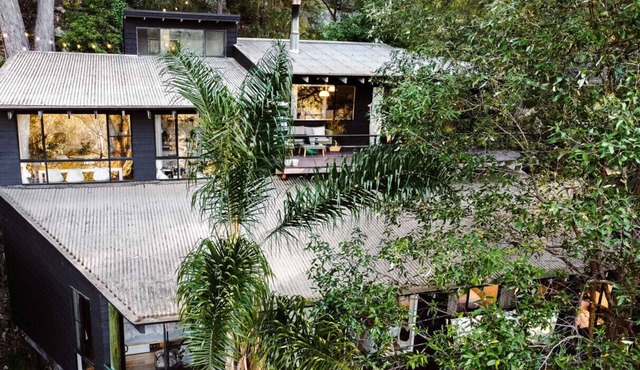 Tranquil Treehouse Retreat