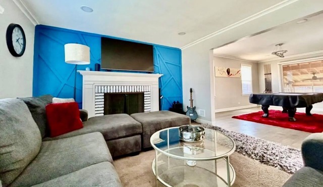 Tranquil Urban Retreat, Chicago Gem