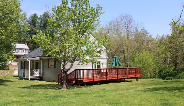 *Tranquil Valley Cottage*
