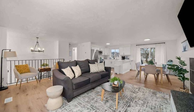 Tranquil Valley Home I Refreshed & Revitalized!