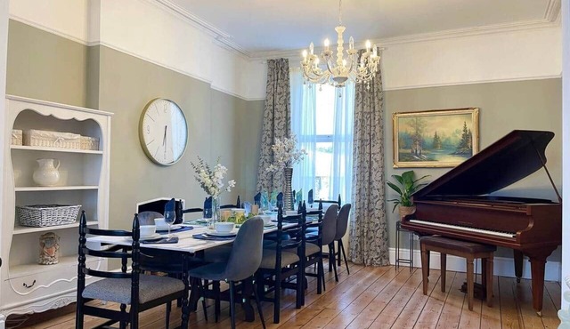 Tranquil Victorian Villa with Hot Tub & Sauna