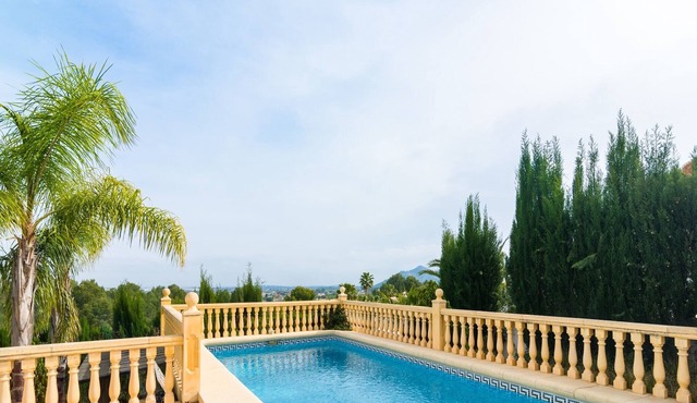 Tranquil Vista in Pedreguer