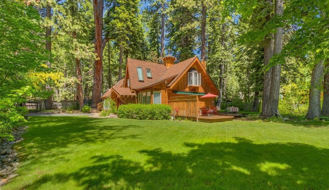 Tranquil west shore retreat. Tahoe Pines HOA pier and beach. Pet OK!
