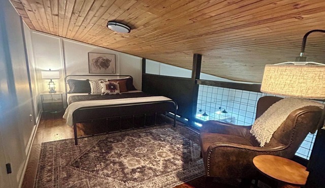 Tranquil Wooded Cabin Retreat with Hot Tub & Fire Pit