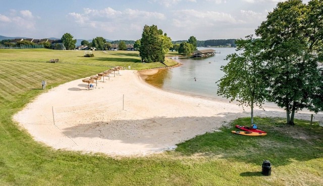 Tranquility Cove at Smith Mountain Lake —Your Home Away From Home!