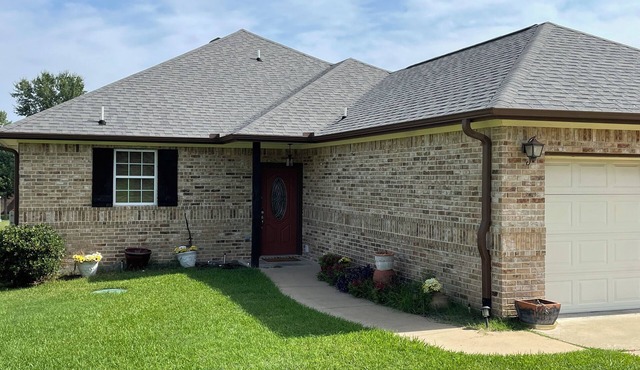 Tranquility Cove Lakehouse. Hot Tub! Family-Friendly, Newly Renovated