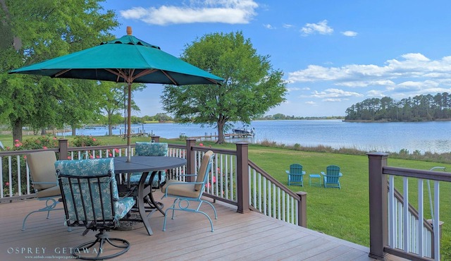 Tranquility for 2 on the Water - No Cleaning Fee!