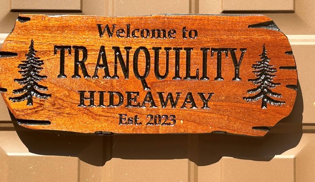 Tranquility Hideaway in the Woods, King Beds, Pets Allowed, Handicap Accessible