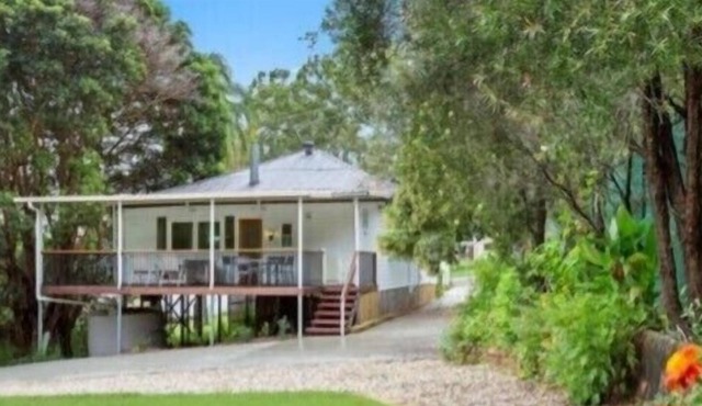 Tranquility home in Coalfalls (Ipswich 4305)1 km to shop and 5mi. to RIVERLINK.