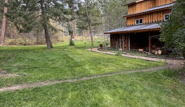 Tranquility Meets Hospitality – Your Peaceful Montana Getaway