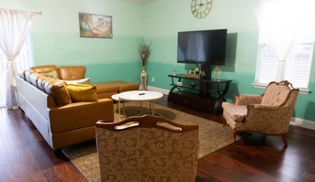 Tranquility Oasis Corporate Housing, Vacation Stay