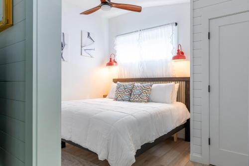 Tranquility Pond Cottage, Relax, Fish and Unwind