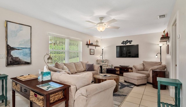 Tranquility Starfish Suite - Oceanfront Paradise!
