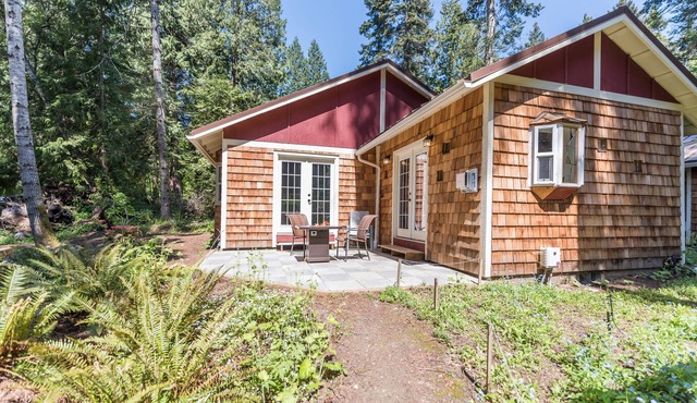 Tranquility Vista Cottage at amazing Lily Point - Point Roberts Wa.