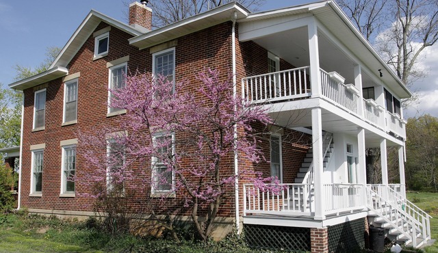 Tranquility, Wonderful View From The Sun Room,In The Historic Shenandoah Valley