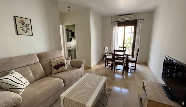 Tranquilo Apartamento Junto al Palacio de Viana y Santa Marina