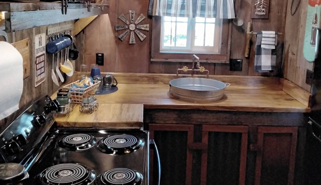 Trapper Cabin 2