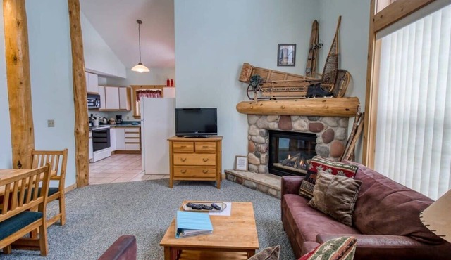Trapper's Treasure 5A — Loft Condo with Yard, Grill & Gas Fireplace | Leadville