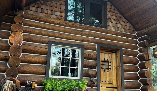 Trappers Cabin, Tiny home, Romantic get away