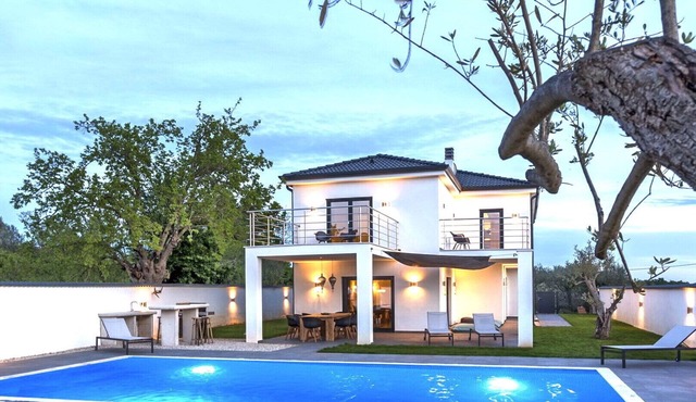 Traumvilla 260 qm mit Meerblick für bis zu 8 Personen und Pool zur Alleinnutzung