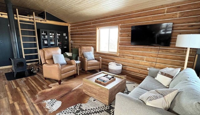 Traut Cabin - Mountain Views & Family Friendly