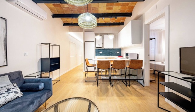 TRAV1-1 · 4h - Four Bedroom Apartment, Sleeps 6