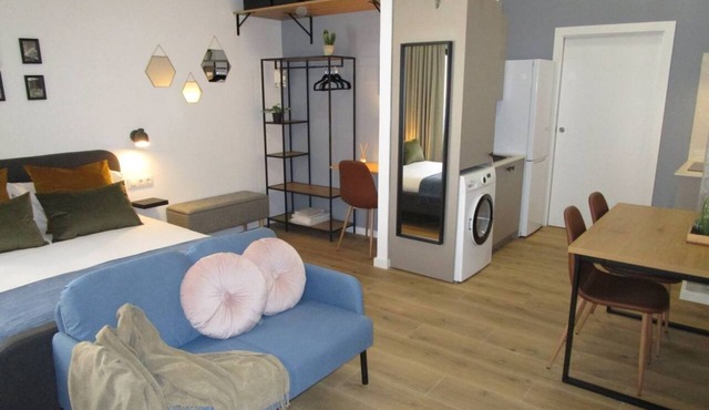 Travel Habitat Patraix Suite with Terrace