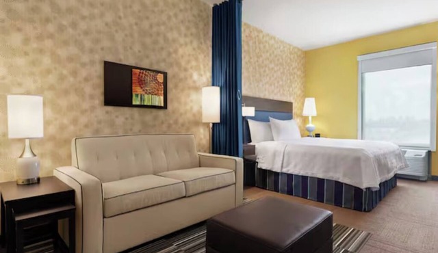 Travel in Comfort w/Free Breakfast Near Children's Museum of Pooler - 1.2 miles