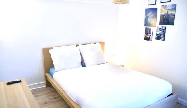 Travel New York Shared Accommodation