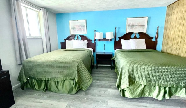 Traveler's Inn Motel