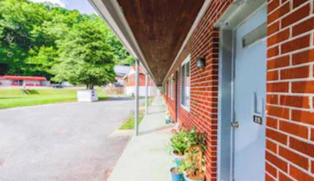 Travelers Inn by OYO Beaver, Hwy 19
