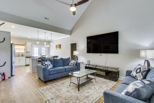 Traveling Professionals Welcome! Cozy Athens Home
