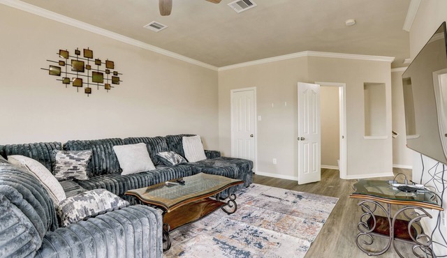 Traveling Pros Hub: Extended Stay in Houston