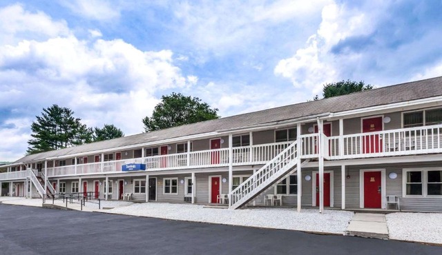 Travelodge by Wyndham Great Barrington Berkshires