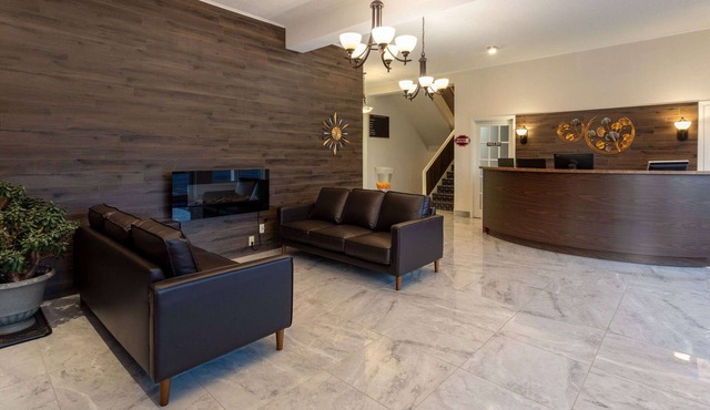 Travelodge by Wyndham Amherst