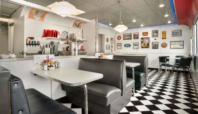 Travelodge by Wyndham Cheyenne