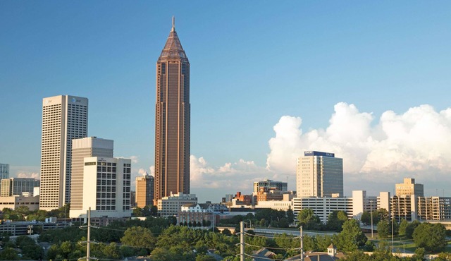 Travelodge by Wyndham Forest Park Atlanta South