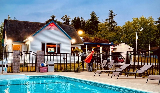 Travelodge by Wyndham Lake George NY