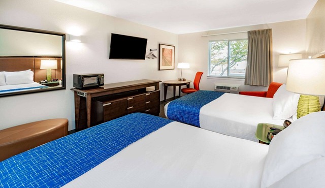 Travelodge by Wyndham Lovell/Bighorns