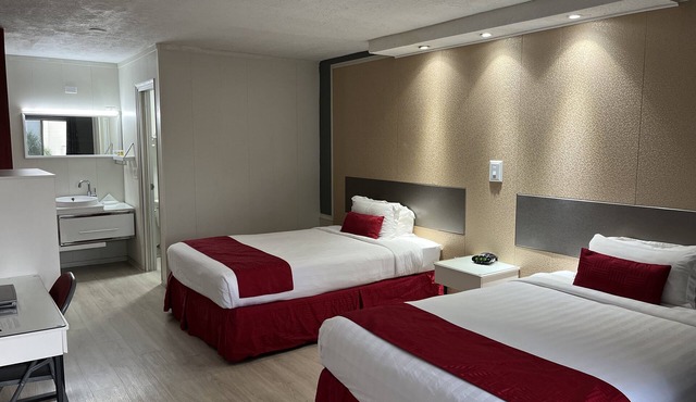Travelodge by Wyndham Orlando/Heart of International Drive