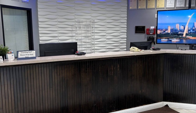 Travelodge by Wyndham St. Louis