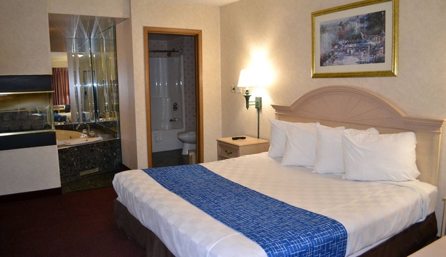 Travelodge by Wyndham Niagara Falls