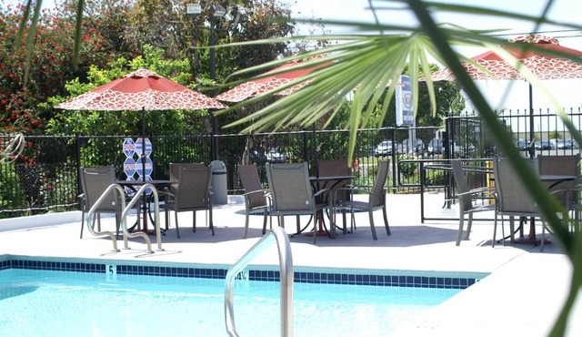 Travelodge by Wyndham Vallejo