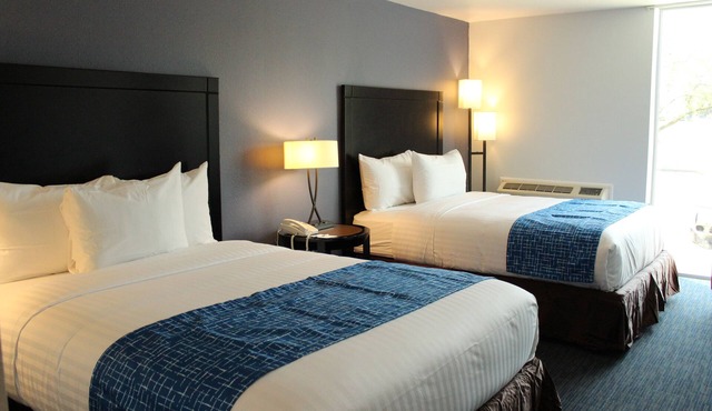 Travelodge by Wyndham Water’s Edge Hotel - Racine