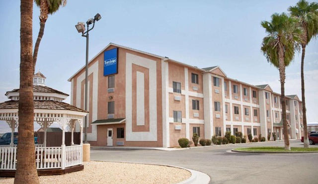 Travelodge by Wyndham Yermo