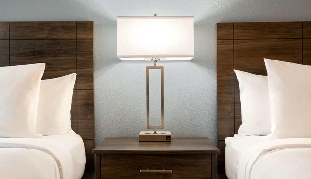 Travelodge Suites by Wyndham New Glasgow