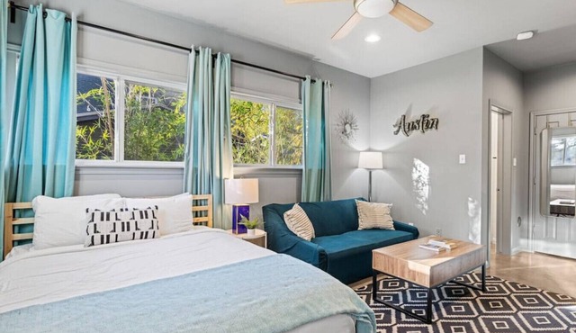 Travis Heights Studio · Remodeled Garden Studio near South Congress!
