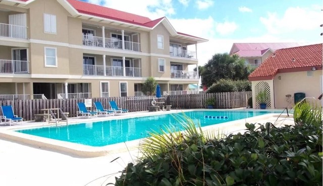 Treasure by the Sound-Sound Front Studio with Community Pool/Private Pier